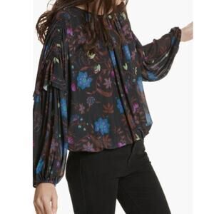 New ~  FREE PEOPLE ~  Wildflower Honey Top Size XS OVERSIZED